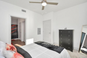 Stylish Luxe 1BR With Pool and Gym